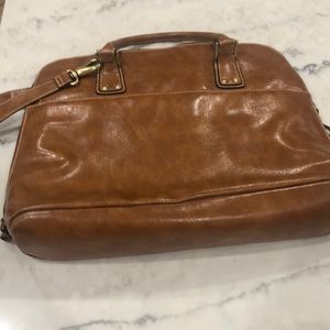 WORTHINGTON Leather briefcase
10” height-14”length and 4”width